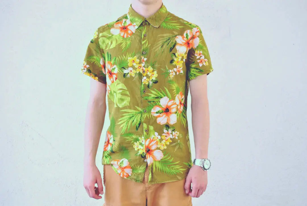 Office-Ready Mastering the Hawaiian Shirt Look