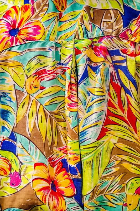 Accessorizing Hawaiian Shirts: The Perfect Pairings - Dan Flashes