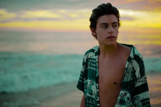 Find Your Beach Vibe: Choosing the Best Beach Shirt - Dan Flashes