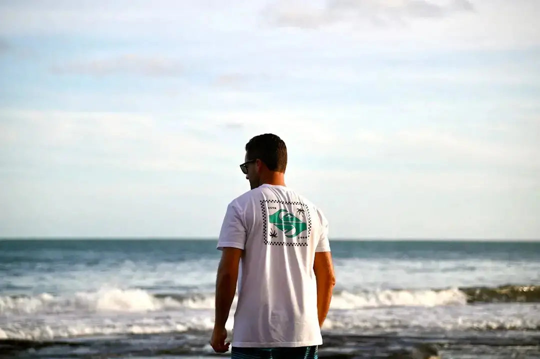 Hawaiian Shirts: Find Your Fit for Any Body Type - Dan Flashes