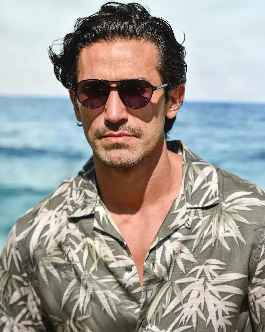 Men's summer fashion with Men’s Hawaiian Shirts - Dan Flashes
