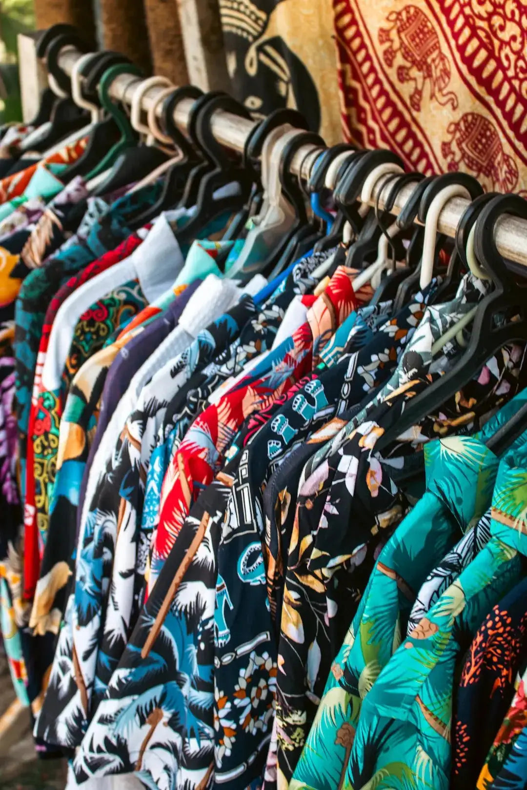Stylish Hawaiian Shirts for Men with Unique Patterns - Dan Flashes