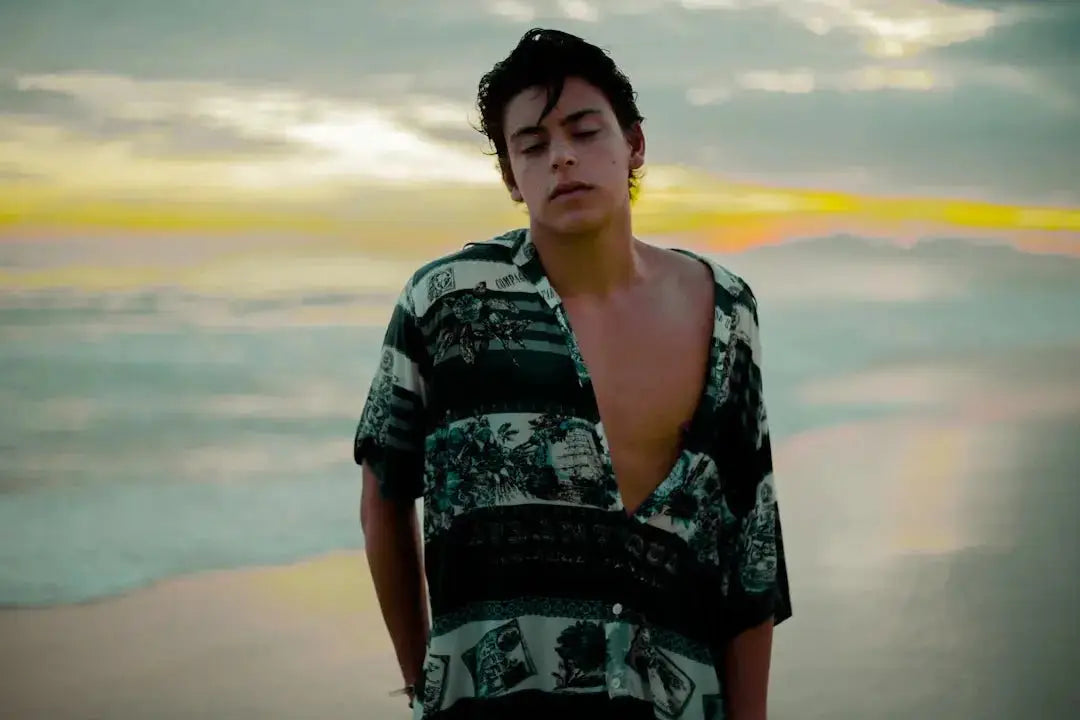 The Ultimate Hawaiian Shirt Brands for Men in 2025 - Dan Flashes