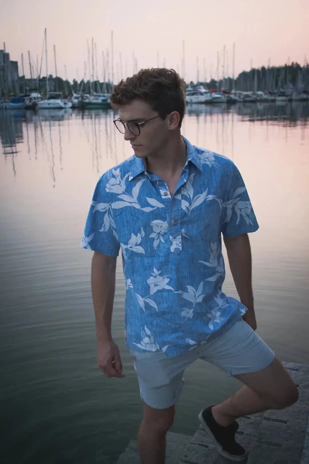 Your Ultimate Vacation Packing Guide: Men's Hawaiian Shirt Styles - Dan Flashes