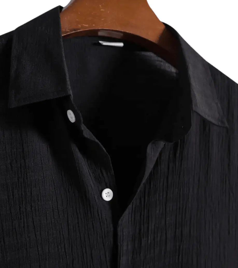 Solid Textured Beach Shirt, collar detail